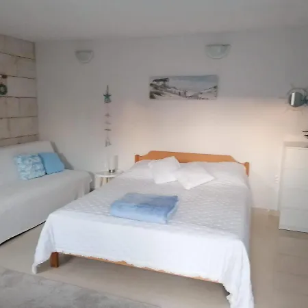 Bracki Cvijet Apartment Sutivan