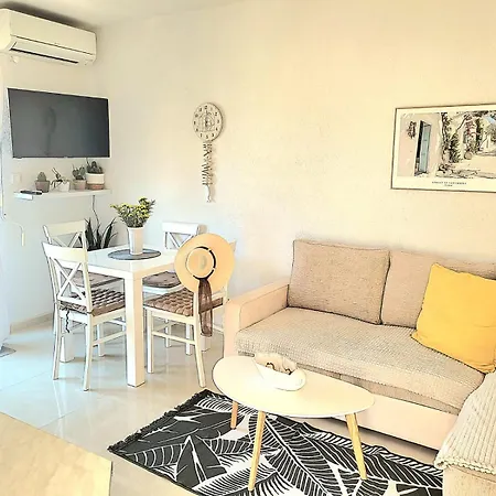 Bracki Cvijet Apartment *
