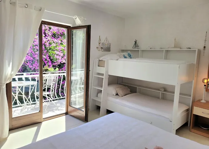 Διαμέρισμα Bracki Cvijet Sutivan